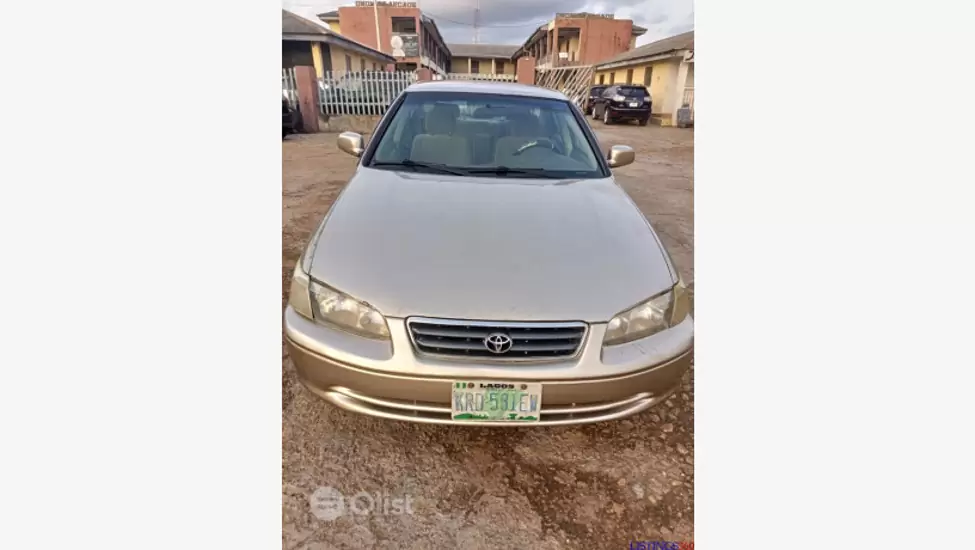 ₦1,450,000 2002 Toyota Camry Gold Automatic Nigerian Used